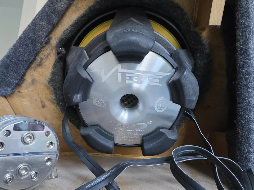 Vibe BlackAir 12 Active 12″ 1600 Watts Peak BA12-V3 + Boost Power Capacitor 1.5 - Image 4 of 4