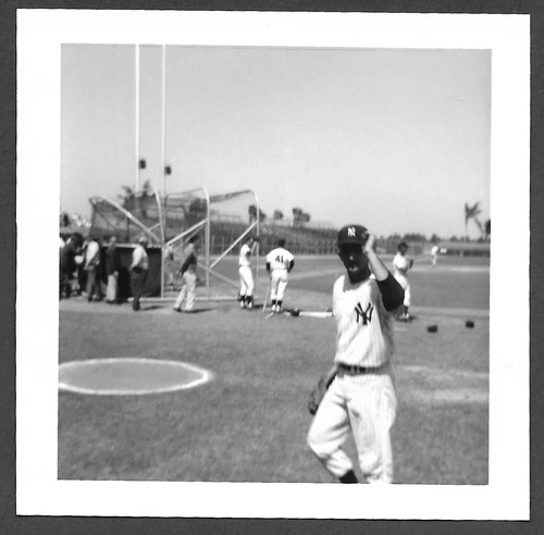 Joe Pepitone  NY YANKEES  UNSIGNED  3-1/2 x 3-1/2  ORIGINAL SNAPSHOT PHOTO #17