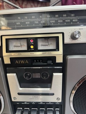 ジャンク]AIWA FM/AMラジオ カセット CS-80 ジャンク]AIWA FM/AMラジオ