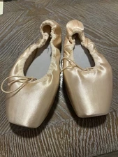 Bloch ES0160L European Balance Pointe Shoes - Retail $118