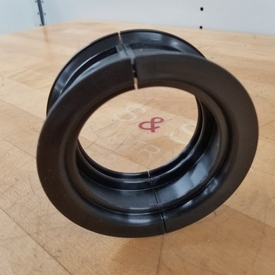 Leoni AAAGAT801 Half Shell For Corrugated Hose, 70mm Inner Ring - NEW