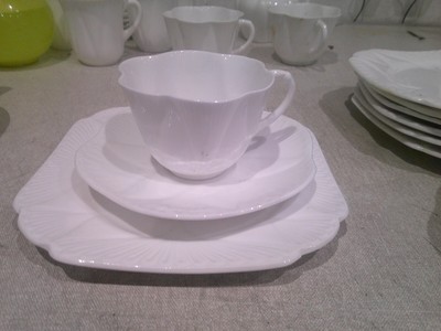 Shelley 4 White Dainty Trio