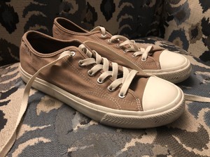 white canvas shoes h&m