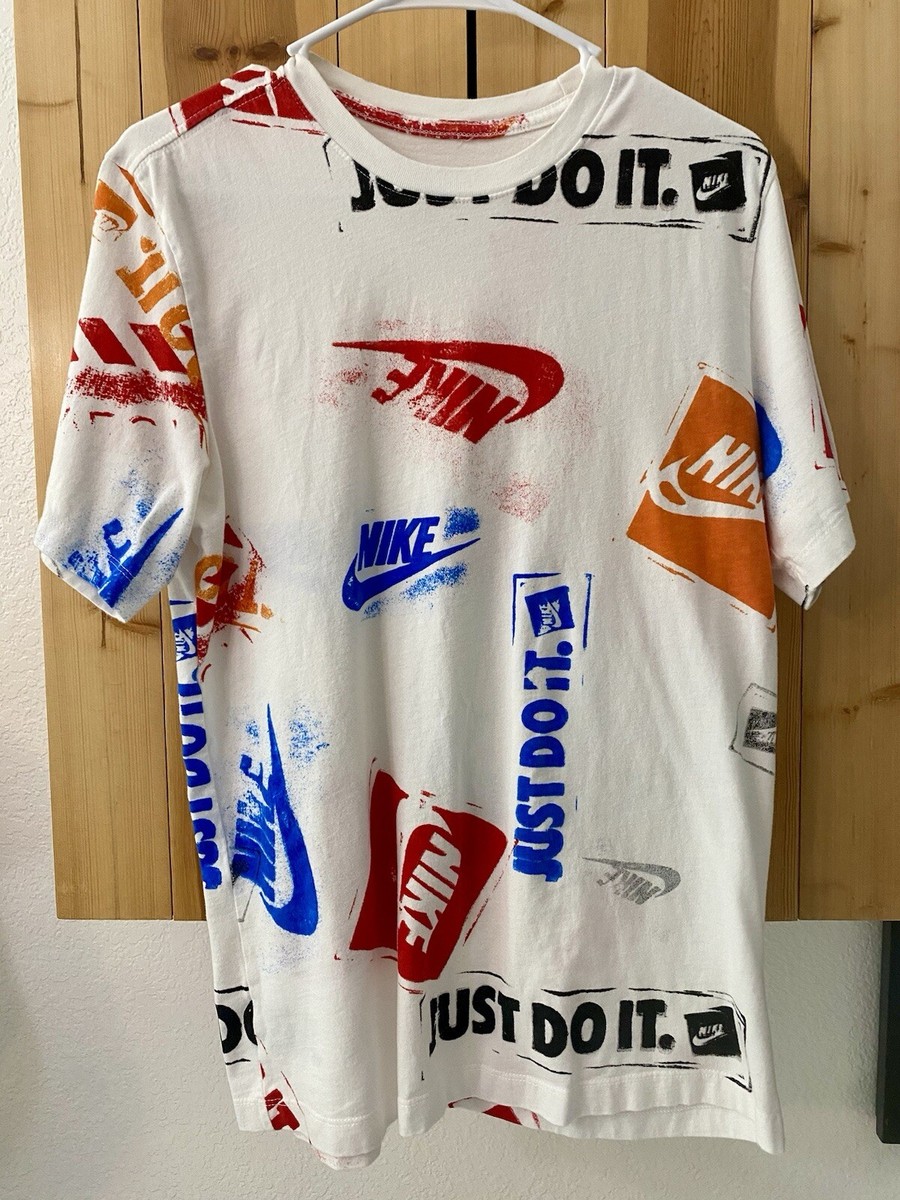 Nike Sportswear Camiseta Remix T Shirt All Over Print Mens