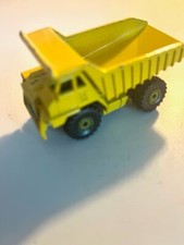 Hot Wheels autocarro con cassone ribaltabile giallo #38