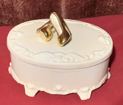 Vintage 1954 Sorority Majority Club Trinket Box 4 x5 