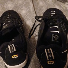 Nike Men's Black/White Lace Up Low Top Trainers Sneakers UK 9