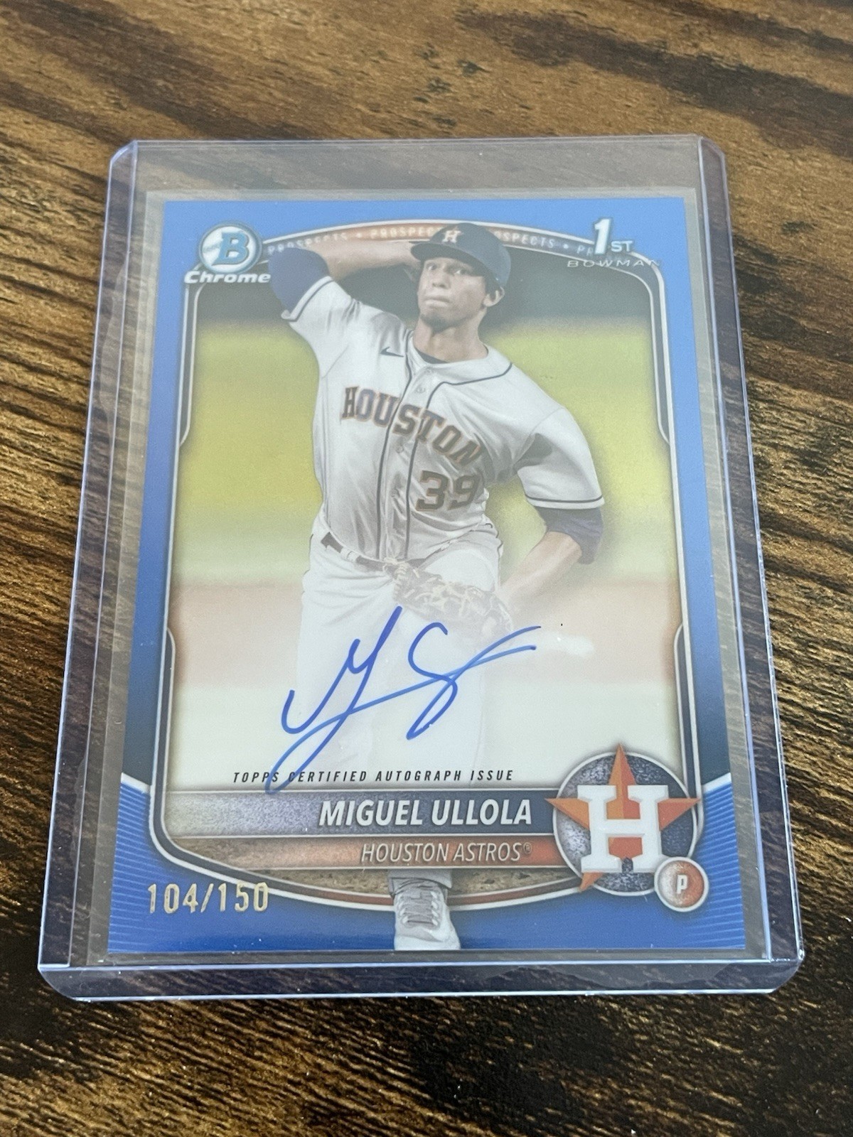 2025 Bowman Chrome Miguel Ullola AUTO 1st Prospect TRUE BLUE REFRACTOR 104/150