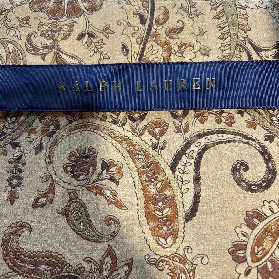Funda nórdica Ralph Lauren Anderson cachemira completa/reina neutra/borde azul marino $400 Foto 2 de 4