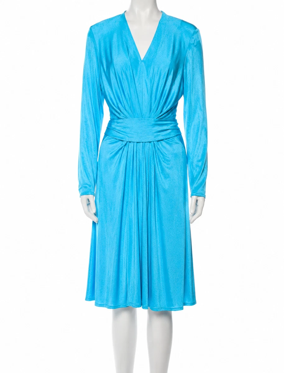 issa blue wrap dress Casual Dresses for Women for sale Dress Parker Web Collection: AW Florals Black Sneakers for Women Size:pxl (16P/18P)