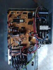 daikin kartenblock ref EC9523A mit Sch&uuml;tzen und Startkondensatoren