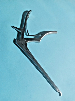 Aesculap FF771R 1mm Kerrison Rongeur, 40° Upwards, 7''