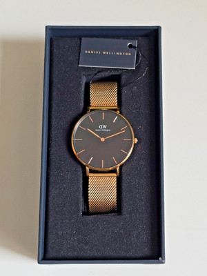 Daniel Wellington - Petite Melrose 36mm (SKU: DW00100303)