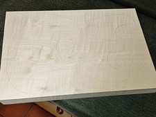 FLAMED MAPLE BODY BLANK, RIEGELAHORN KORPUSRO...