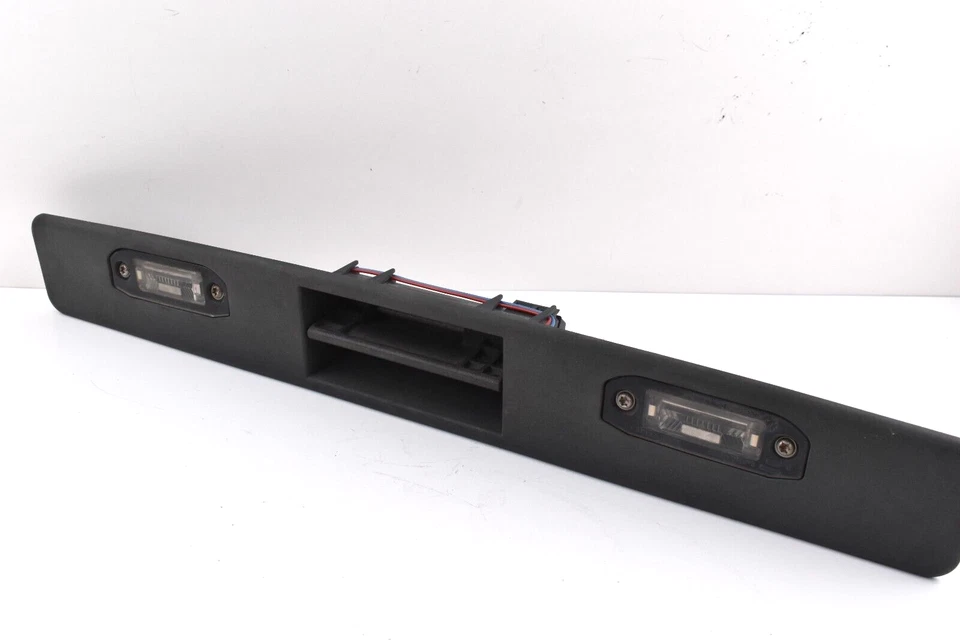 Moldura de manija de puerta de maletero luz de licencia trasera Volvo XC90 2003-2013 FABRICANTE DE EQUIPOS ORIGINALES 31253018 ✅ Foto 4 de 4