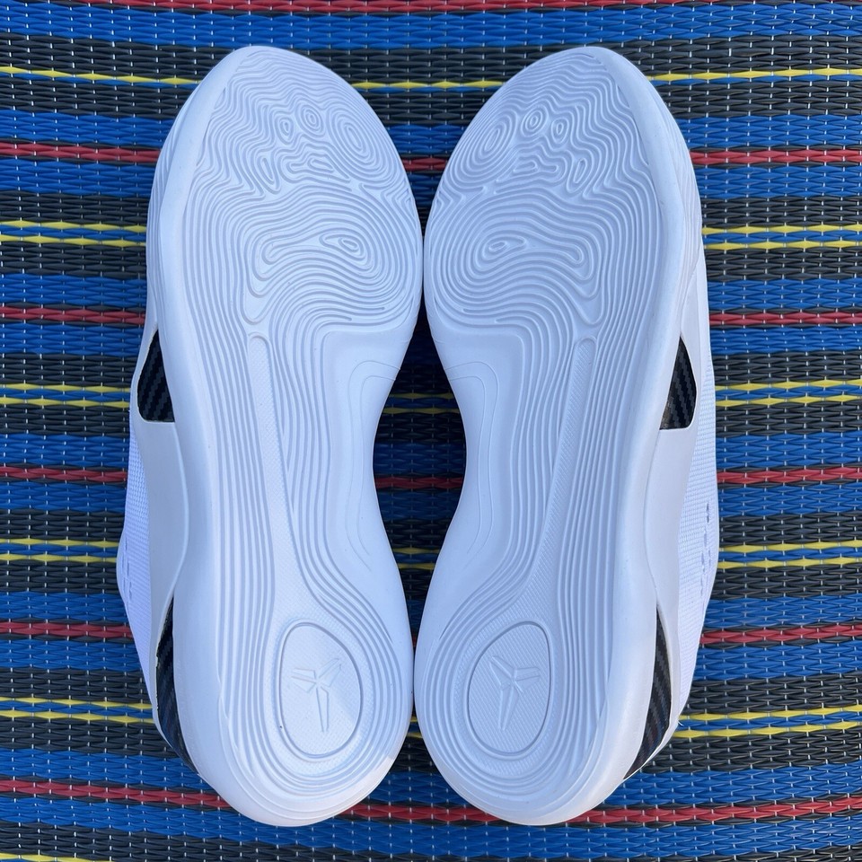 Nike Kobe 9 Triple White GS Basketball Shoe FV3607100 Size 7Y Grade