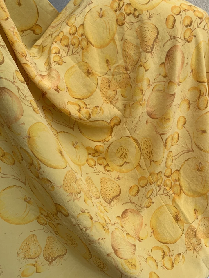 Bufanda de seda vintage Foulard di LLM 36"x35" estampado de frutas amarillas borde enrollado a mano #A69 Foto 2 de 3
