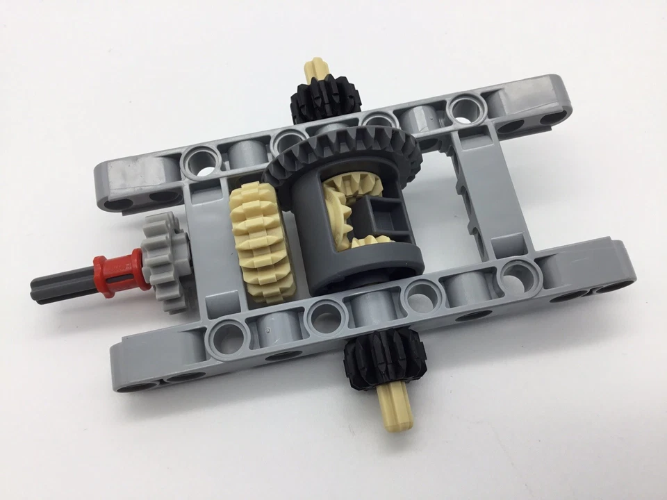 LEGO® Technic Differential + 11x5 Liftarm Rahmen grau / Zahnräder Technik MOC - Bild 2 von 2