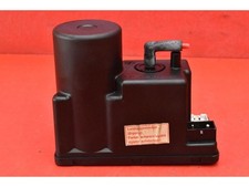 Audi A4 S4 B5 8D 1996 Vakuumpumpe Unterdruckpumpe Zentralverriegelung MKO526956