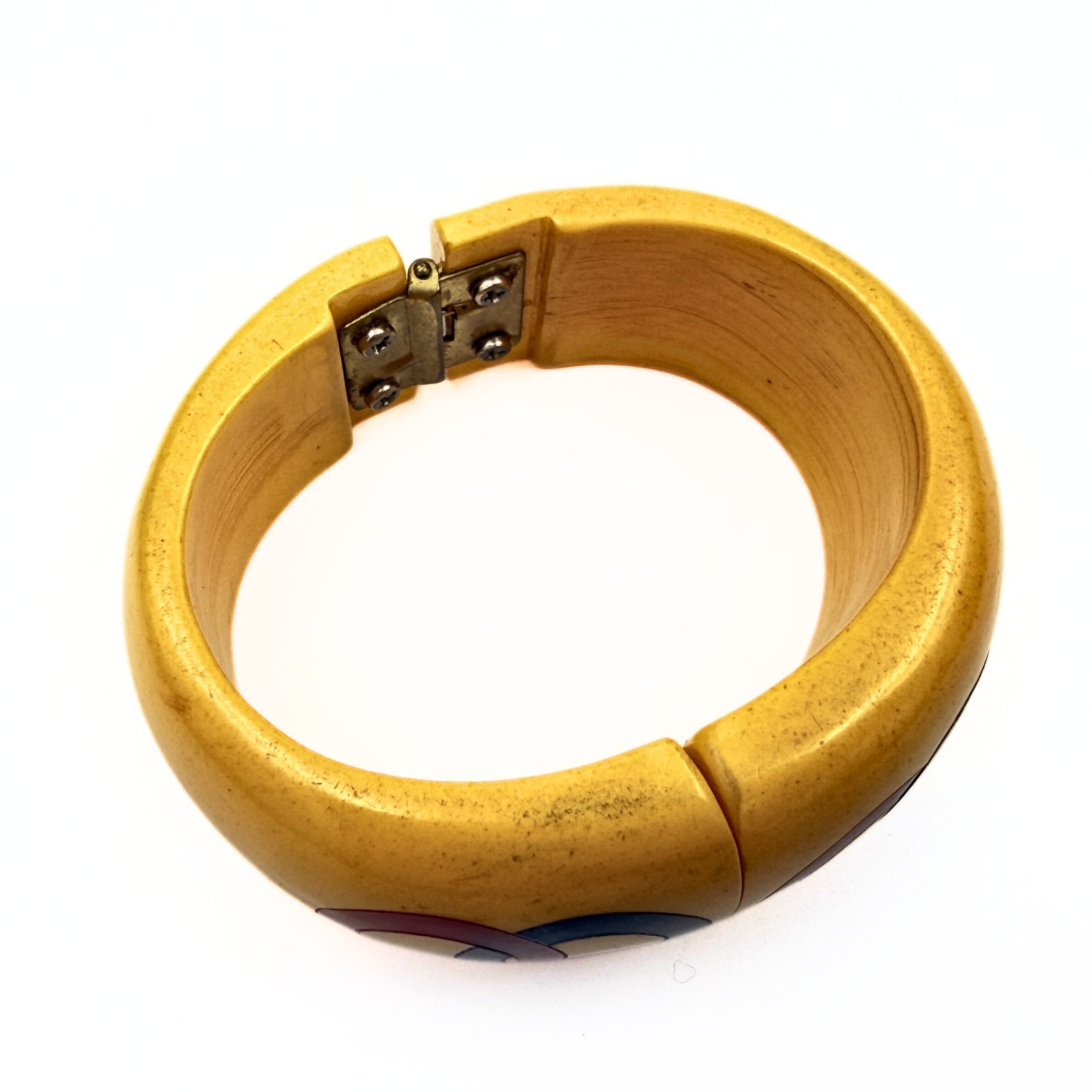 Charming Yellow Bakelite Interlocking Rings Clamp… - image 7