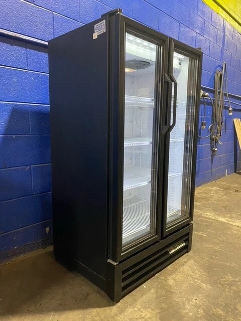 VERDADERO GDM-30-LD 2 PUERTAS DE VIDRIO REFRIGERADOR EXHIBICIÓN COMERCIANTE Foto 3 de 4