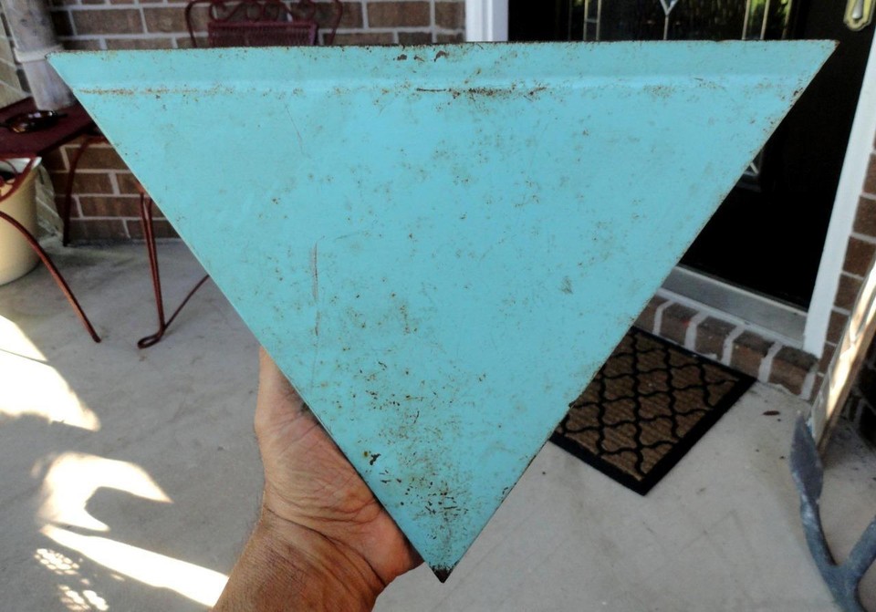 HUGO’S WAYSIDE FURNITURE vintage Advertising Dust Pan TARPON SPRINGS