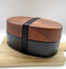 DAISO DAISO Wooden  pattern  Oval antibacterial plastic Bento Box