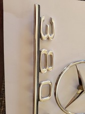 Mercedes-Benz Rear Lid 2.6 Badge – OEM For 190E 1987-1993, Gold Finish