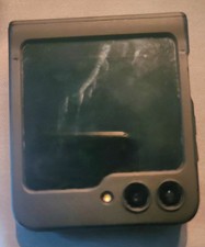 Samsung Galaxy Z Flip5 5G SM-F731U AT T Only 256GB Graphite 6.7''- A GRADE