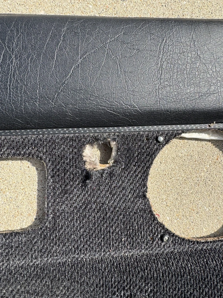 1982-1993 Volvo 240 Front Left Driver Side Door Panel – Black OEM – 240 244, 245 - Изображение 3 из 4