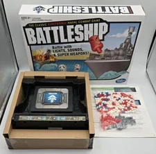 Hasbro Electronic BATTLESHIP Board Game w/ Lights & Sounds (Tested and Working)