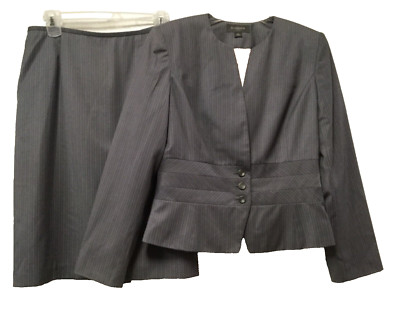 Liz Claiborne Womens Two Piece Stylish Skirt Suit Size 10 Gray Pinstriped 169