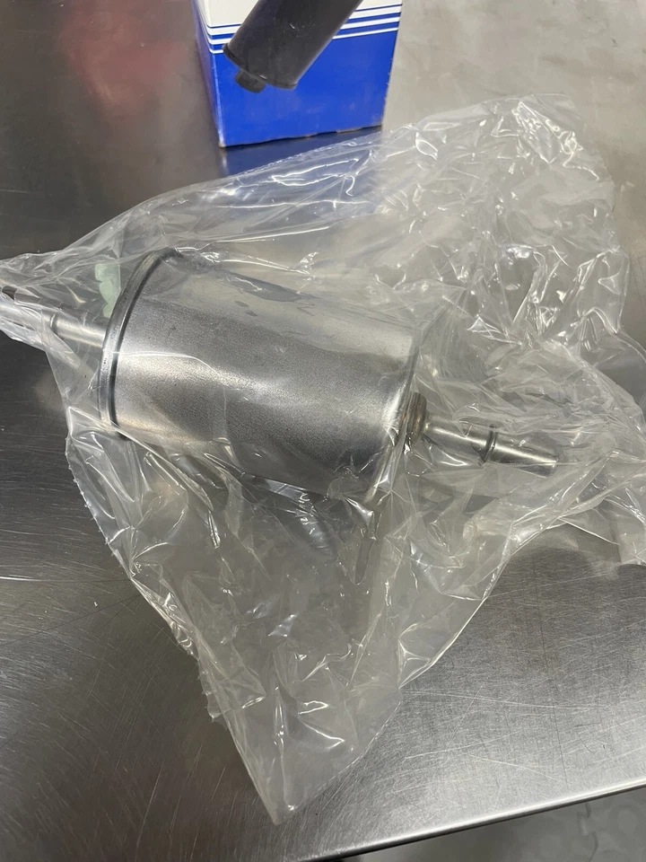 Filtro de combustible CARQUEST 86484 CANTIDAD 1 Foto 2 de 4