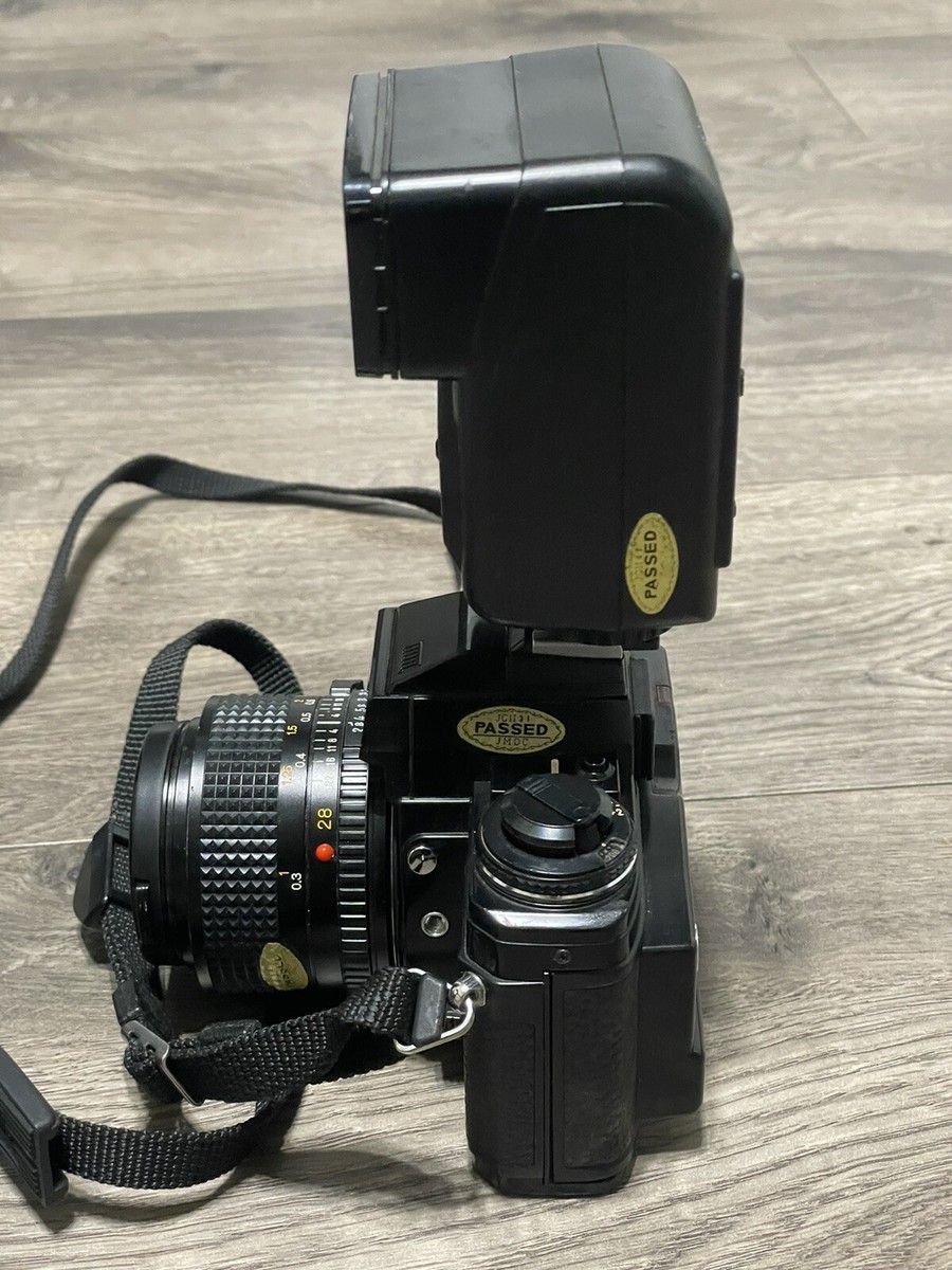 Minolta X-700 SLR Film Camera MD Zoom 28mm & 50mm Lenses & Film