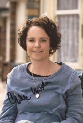 CORONATION STREET* CHERYLEE HOUSTON 'IZZY ARMSTRONG' SIGNED 6x4 PHOTO+COA