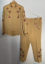 Vintage 1950s The Paddock Shops Suit Western Wear Light Yellow Flowers