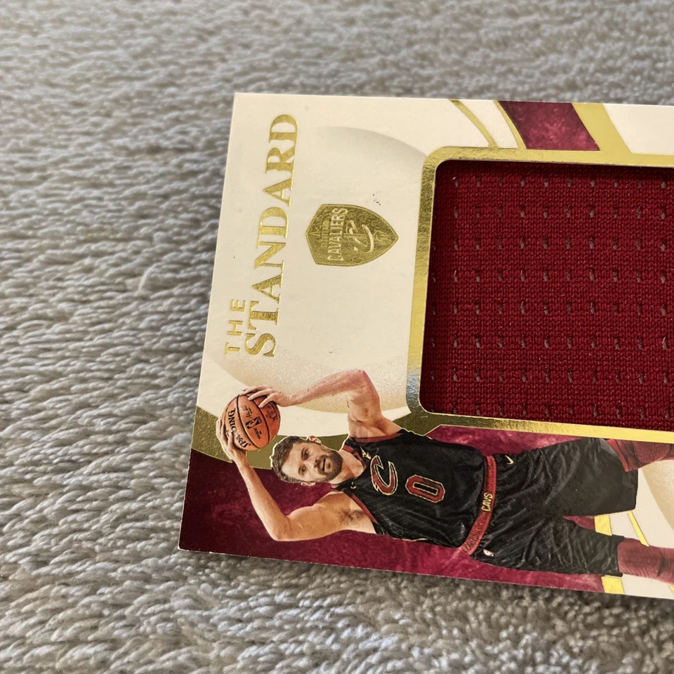 Parche usado para juegos 2019-20 Panini Immaculate The Standard #d/49 Kevin Love #ST-KLV Foto 4 de 4