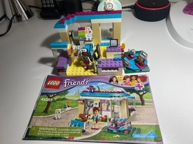 LEGO Friends Vet Clinic &ndash; Rare Animal Care Playset (41085) with Mini-Dolls