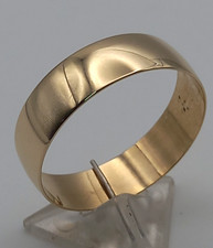 9ct yellow gold 6mm D shape Wedding ring size V weight 2.3 grams