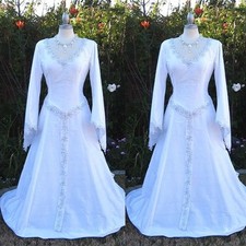 Vintage Satin Wedding Dress Long Sleeve V Neck Lace Applique A Line Bridal Gown