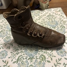 Antique Childrens Brown Leather High Top Button Up Shoe All Original Buttons