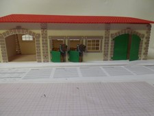 Spielzeug  Pferdestall mit 2Pferde,Stecksyste...