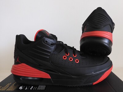 NIKE JORDAN MAX AURA 5 BLACK-UNIVERSITY RED-BLACK SZ 10 [DZ4353