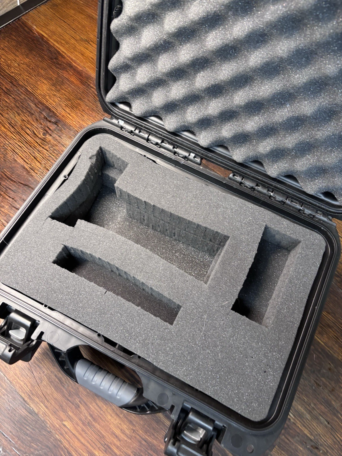 Poly Edge NANUK 915 Clamshell Poly Hard Case Watertight | eBay