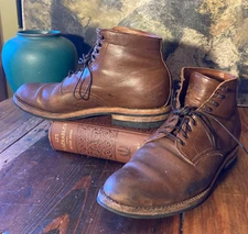 White's MAINSTREET BOOTS . 9.5 D, brown,Dainite soles.  good condition.
