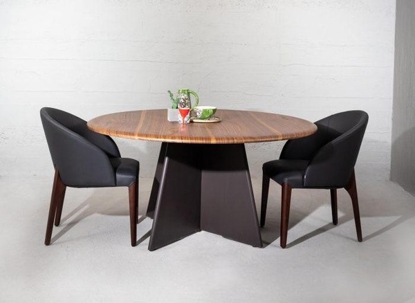 Modern Holz EsszimmermöBel: Runder Tisch Mit Vier Eleganten StüHlen-image
