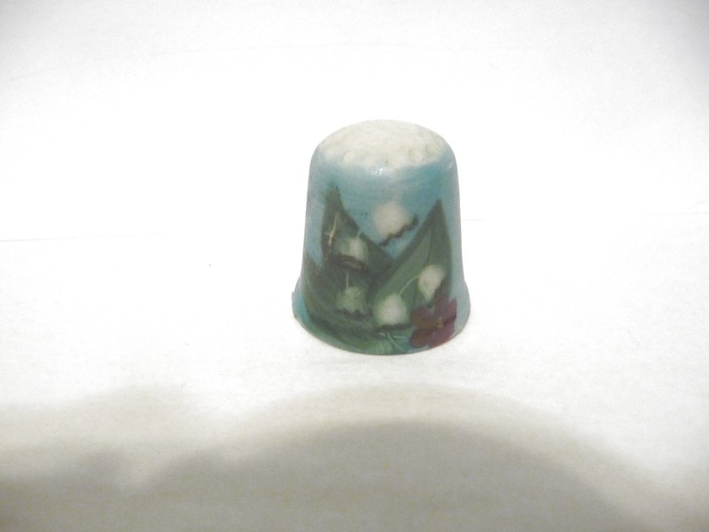 THIMBLE VINTAGE HANDPAINTED BISQUE MEA LILIES OF THE VALLEY