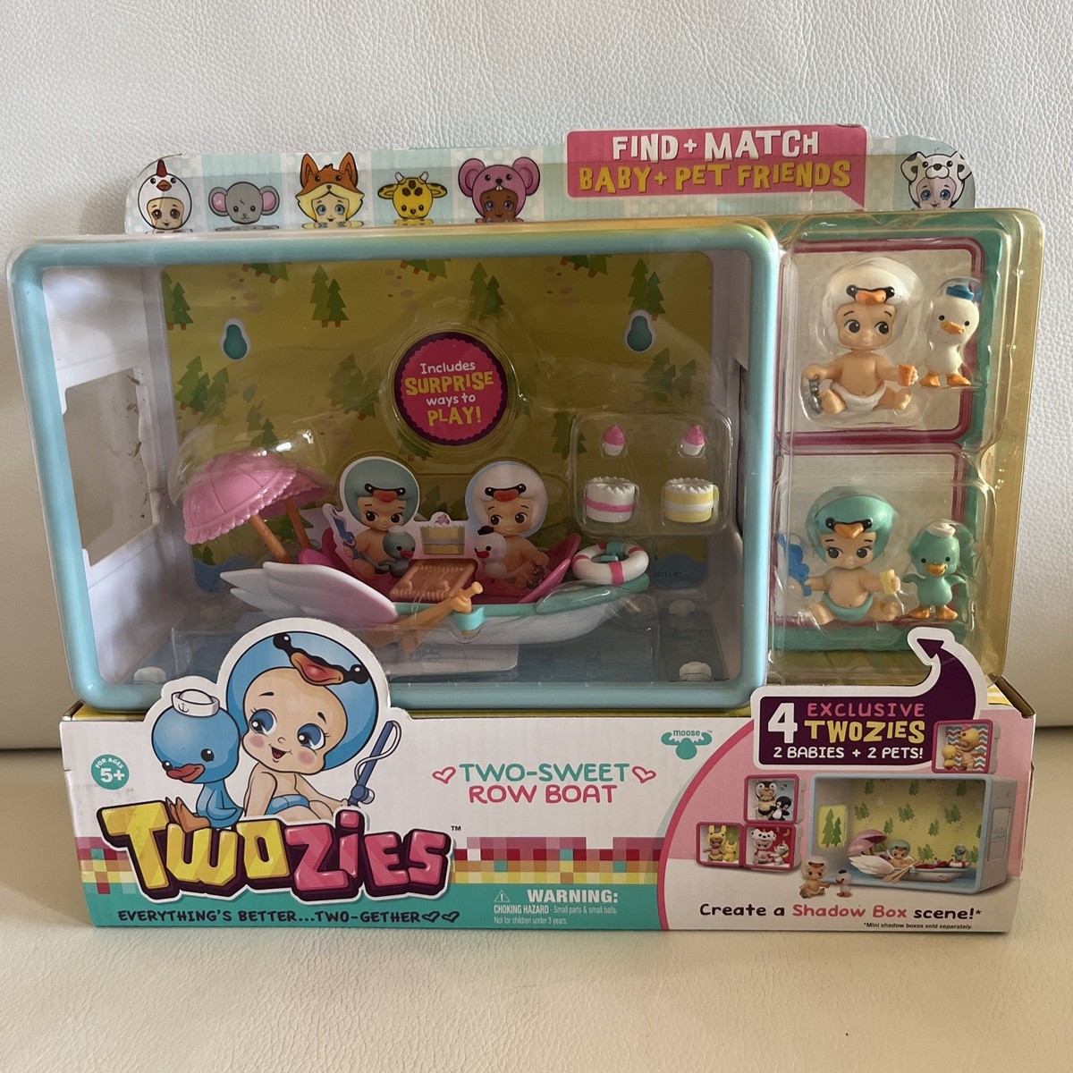 Twozies Two-Sweet Row Boat Play set. New. Pet Friends. Stanley and