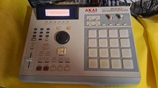 AKAI MPC 2000XL Midi Production Center
