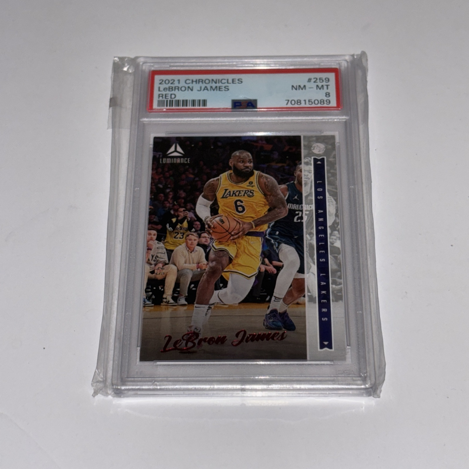 2021 PANINI LUMIANCE CHRONICLES #259 LEBRON JAMES RED /149 PS 8